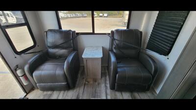 2022 DUTCHMEN COLEMAN 2715RLT   - Photo 13 - Aurora, MO 65605