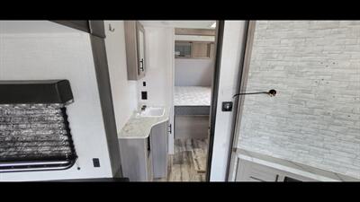 2022 DUTCHMEN COLEMAN 2715RLT   - Photo 27 - Aurora, MO 65605