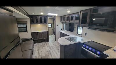 2023 GRAND DESIGN TRANSCEND 315 BH   - Photo 12 - Aurora, MO 65605