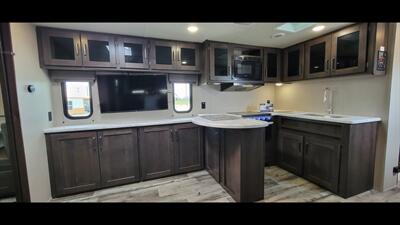 2023 GRAND DESIGN TRANSCEND 315 BH   - Photo 19 - Aurora, MO 65605