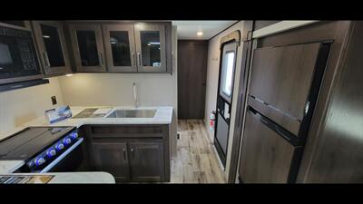 2023 GRAND DESIGN TRANSCEND 315 BH   - Photo 15 - Aurora, MO 65605