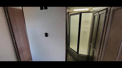 2017 HEARTLAND PROWLER 29RKS   - Photo 16 - Aurora, MO 65605