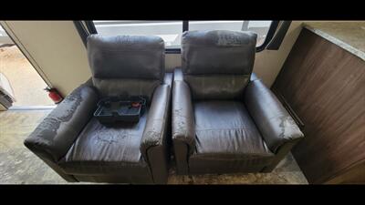 2017 HEARTLAND PROWLER 29RKS   - Photo 10 - Aurora, MO 65605