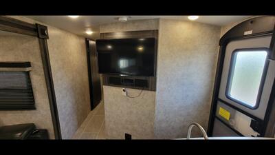 2018 HIGHLAND RIDGE MESA RIDGE 3310BH   - Photo 15 - Aurora, MO 65605