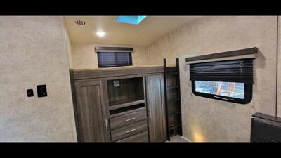 2018 HIGHLAND RIDGE MESA RIDGE 3310BH   - Photo 37 - Aurora, MO 65605