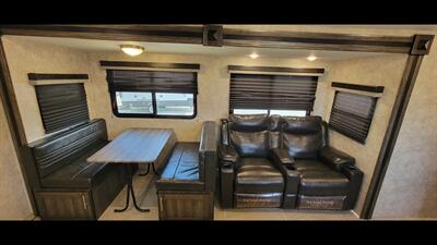 2018 HIGHLAND RIDGE MESA RIDGE 3310BH   - Photo 17 - Aurora, MO 65605