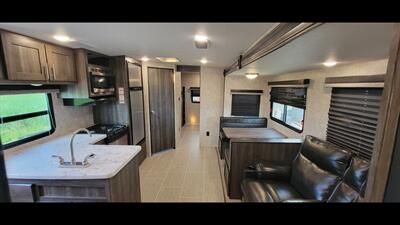 2018 HIGHLAND RIDGE MESA RIDGE 3310BH   - Photo 11 - Aurora, MO 65605