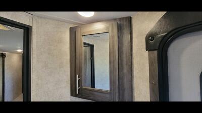 2018 HIGHLAND RIDGE MESA RIDGE 3310BH   - Photo 31 - Aurora, MO 65605