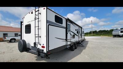 2018 HIGHLAND RIDGE MESA RIDGE 3310BH   - Photo 8 - Aurora, MO 65605
