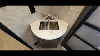 2018 HIGHLAND RIDGE MESA RIDGE 3310BH   - Photo 30 - Aurora, MO 65605