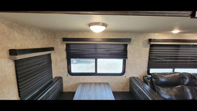 2018 HIGHLAND RIDGE MESA RIDGE 3310BH   - Photo 21 - Aurora, MO 65605