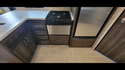 2018 HIGHLAND RIDGE MESA RIDGE 3310BH   - Photo 24 - Aurora, MO 65605