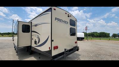 2019 KEYSTONE BULLET M-29BHPR   - Photo 6 - Aurora, MO 65605