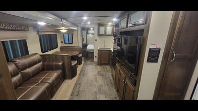 2019 KEYSTONE BULLET M-29BHPR   - Photo 11 - Aurora, MO 65605