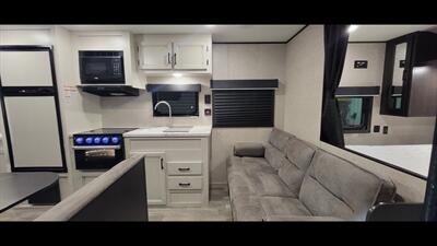 2022 JAYCO JAYFLIGHT 264BH   - Photo 10 - Aurora, MO 65605