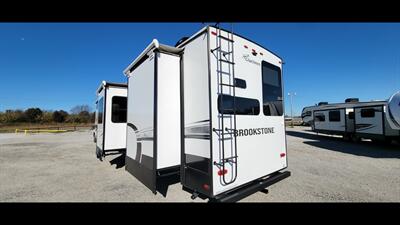 2022 COACHMEN BROOKSTONE 374RK   - Photo 8 - Aurora, MO 65605