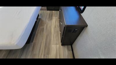 2022 COACHMEN BROOKSTONE 374RK   - Photo 50 - Aurora, MO 65605