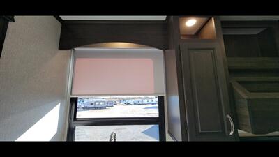 2022 COACHMEN BROOKSTONE 374RK   - Photo 34 - Aurora, MO 65605