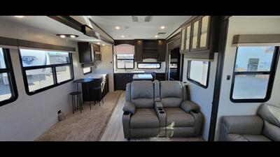 2022 COACHMEN BROOKSTONE 374RK   - Photo 11 - Aurora, MO 65605