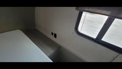 2022 FOREST RIVER CATALINA 283RKS - Photo 36 - Aurora, MO 65605