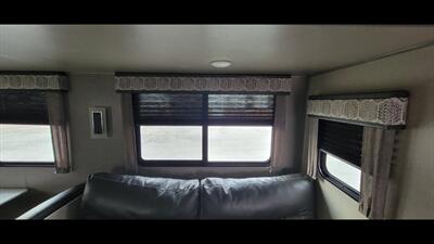 2022 FOREST RIVER CATALINA 283RKS - Photo 18 - Aurora, MO 65605