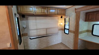 2006 HEARTLAND BIG HORN 3600RL   - Photo 18 - Aurora, MO 65605