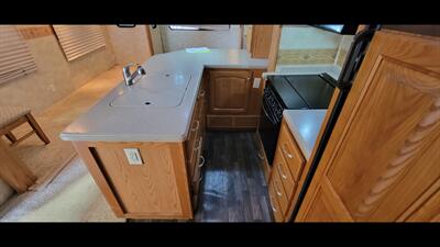 2006 HEARTLAND BIG HORN 3600RL   - Photo 15 - Aurora, MO 65605