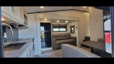 2024 Keystone Cougar 2100rk   - Photo 9 - Aurora, MO 65605