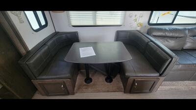 2020 KEYSTONE PASSPORT 3351 BH - Photo 10 - Aurora, MO 65605