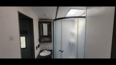 2020 KEYSTONE PASSPORT 3351 BH - Photo 15 - Aurora, MO 65605