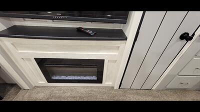2022 FOREST RIVER VIBE 28RL   - Photo 22 - Aurora, MO 65605