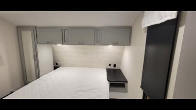 2022 FOREST RIVER VIBE 28RL   - Photo 37 - Aurora, MO 65605