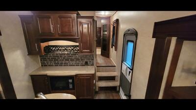 2014 KEYSTONE COUGAR 313RLI   - Photo 14 - Aurora, MO 65605