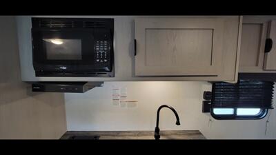 2024 FOREST RIVER VIKING 26BH   - Photo 21 - Aurora, MO 65605
