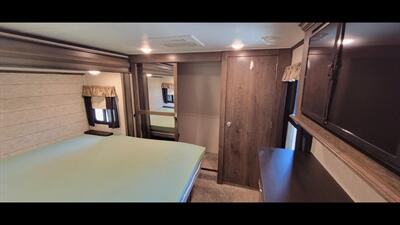 2018 KEYSTONE MONTANA 364BH - Photo 46 - Aurora, MO 65605