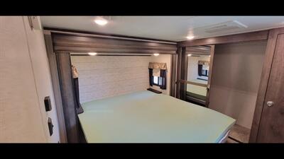 2018 KEYSTONE MONTANA 364BH - Photo 47 - Aurora, MO 65605