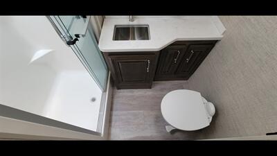 2022 Entegra Accolade 37L   - Photo 57 - Aurora, MO 65605