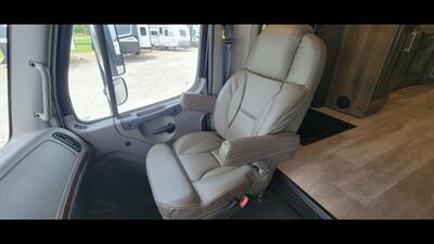2022 Entegra Accolade 37L   - Photo 32 - Aurora, MO 65605