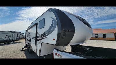 2017 HEARTLAND SUNDANCE 267RL   - Photo 2 - Aurora, MO 65605