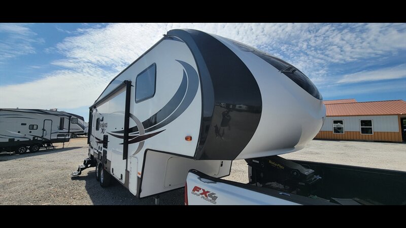 2017 HEARTLAND SUNDANCE 267RL  