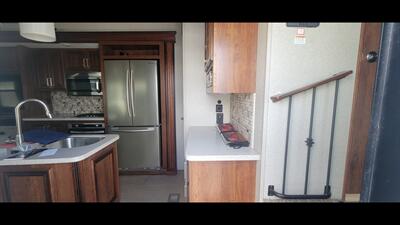 2017 KEYSTONE ALPINE 3401RS   - Photo 5 - Aurora, MO 65605