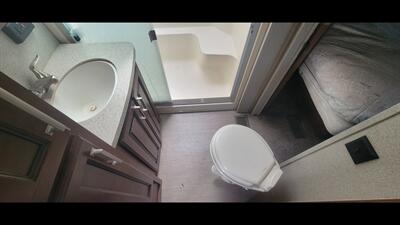 2017 KEYSTONE ALPINE 3401RS   - Photo 11 - Aurora, MO 65605