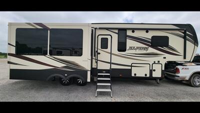2017 KEYSTONE ALPINE 3401RS