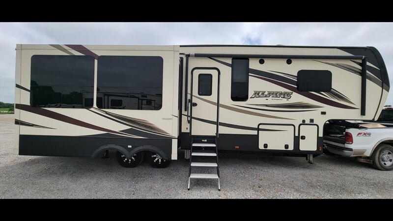 2017 KEYSTONE ALPINE 3401RS  