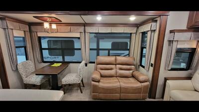 2017 KEYSTONE ALPINE 3401RS - Photo 27 - Aurora, MO 65605