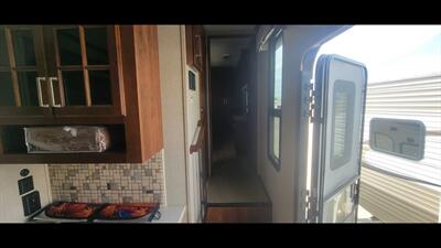 2017 KEYSTONE ALPINE 3401RS   - Photo 10 - Aurora, MO 65605