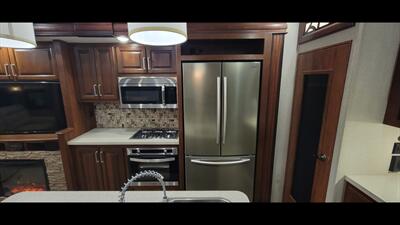 2017 KEYSTONE ALPINE 3401RS - Photo 16 - Aurora, MO 65605