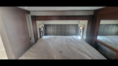 2017 KEYSTONE ALPINE 3401RS   - Photo 15 - Aurora, MO 65605