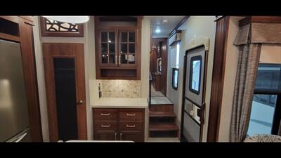 2017 KEYSTONE ALPINE 3401RS - Photo 12 - Aurora, MO 65605