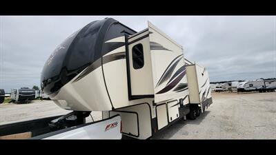2017 KEYSTONE ALPINE 3401RS - Photo 4 - Aurora, MO 65605